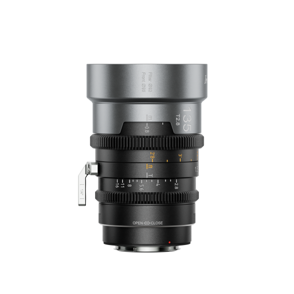 SIRUI IronStar T1.9 1,5x anamorphes Vollformat-Cine-Objektiv 135 mm (Neutral Flare)
