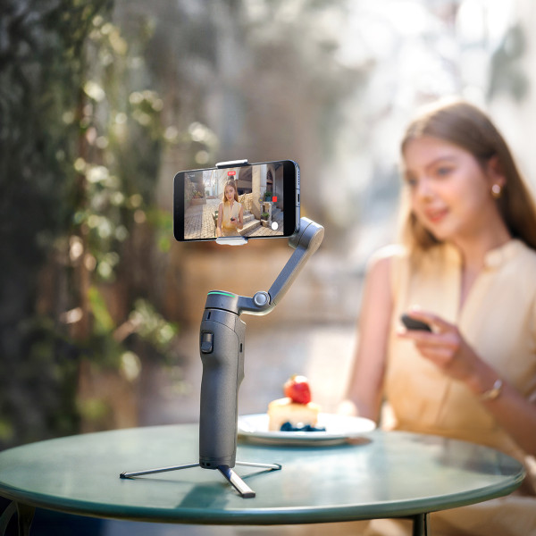 DJI Osmo Mobile 8P Standard Combo
