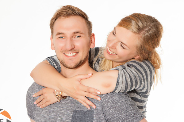 Gutschein für ein Paar- oder Freundschaftsshooting im Studio