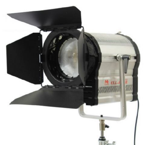 Falcon Eyes 5600K LED Spot Lampe Dimmbar CLL-4800R auf 230V